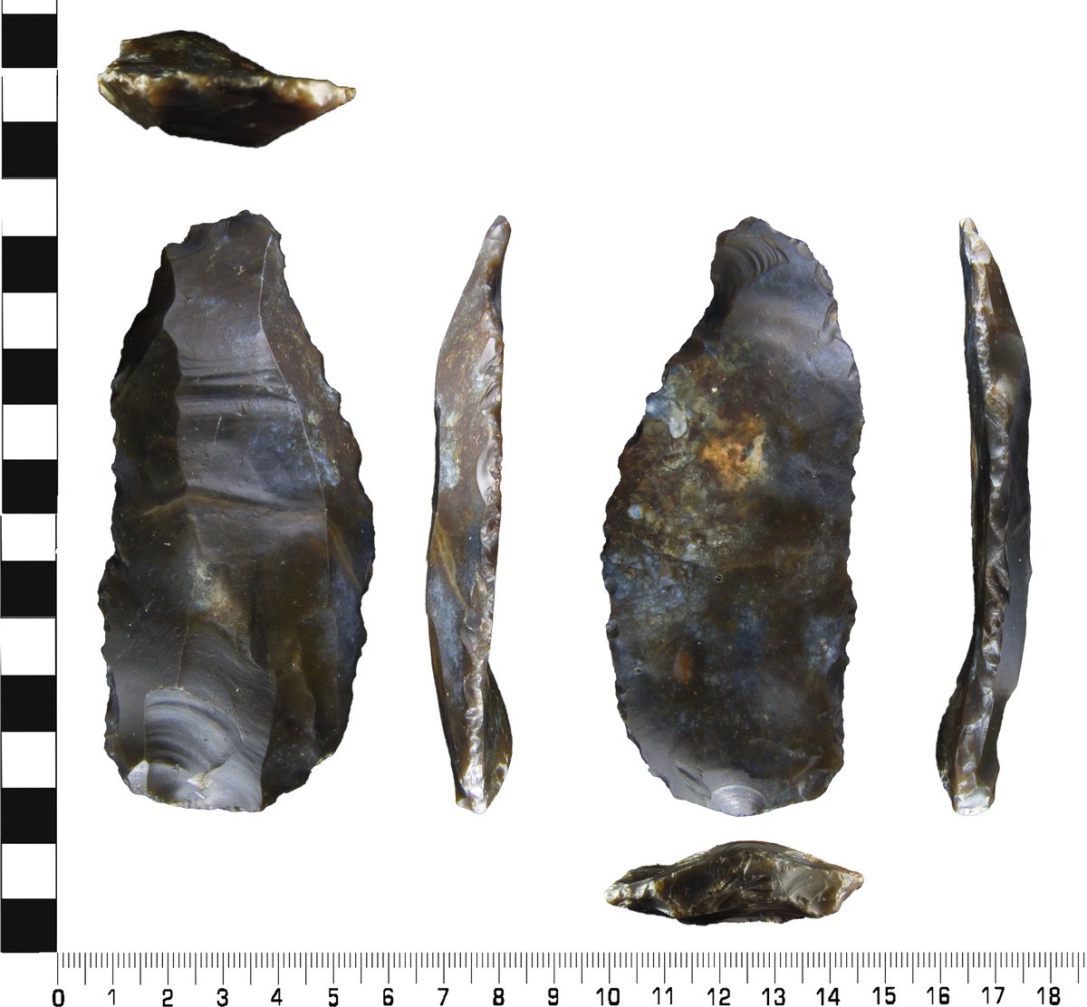 Lame de silex taille, outil du Mesolithique
