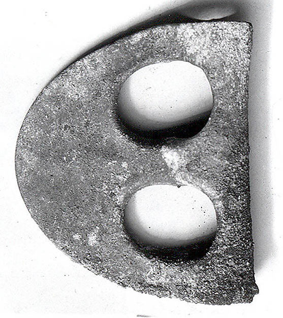 Hache fenêtrée de Byblos, Bronze Moyen, ca. 2000–1750 av. J.-C. — Metropolitan Museum of Art