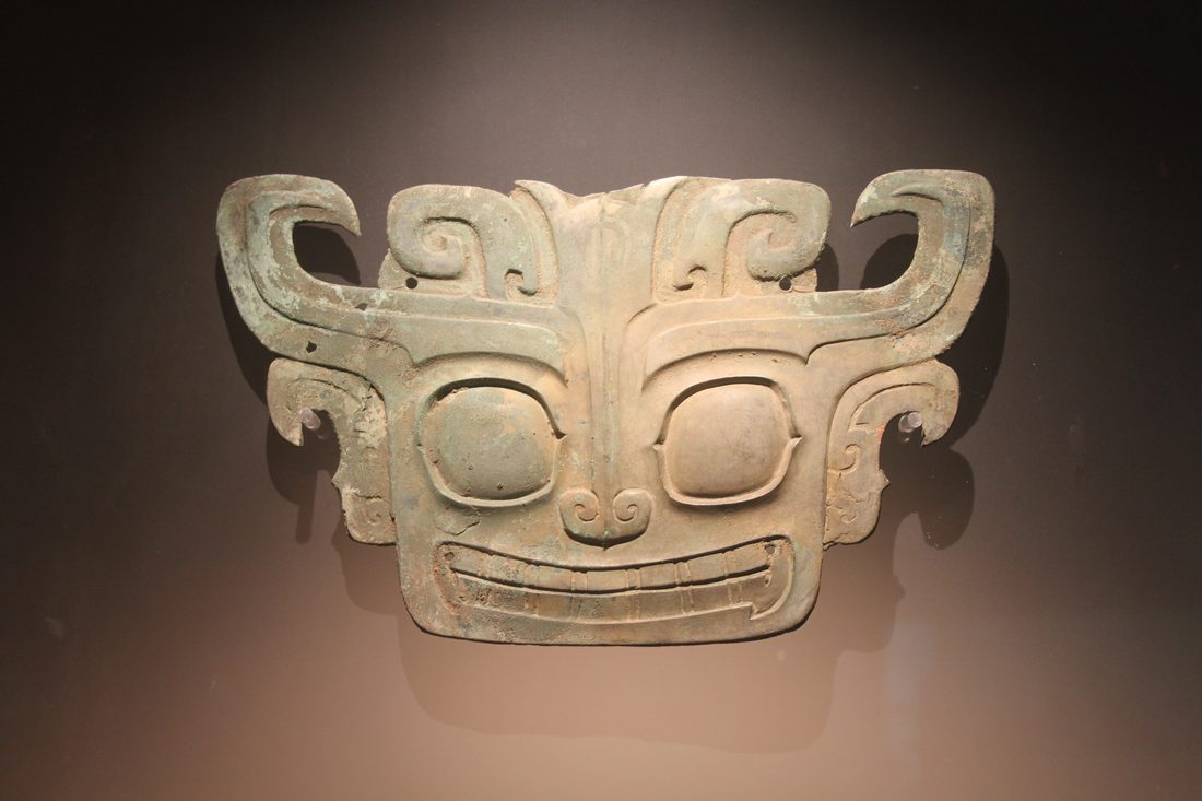 Masque animal en bronze de Sanxingdui, âge du bronze chinois