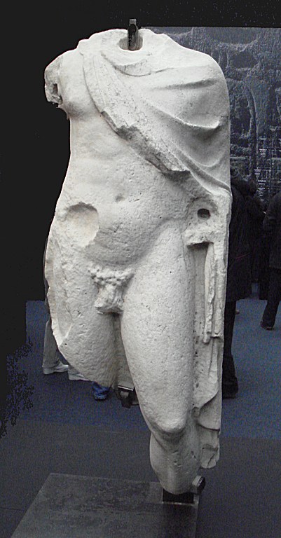 Statue de Hermes-Thot, epoque ptolemaique, retrouvee a Alexandrie