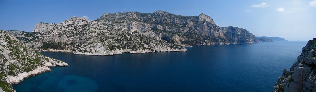 Calanque de Morgiou, Marseille, entree de la grotte Cosquer