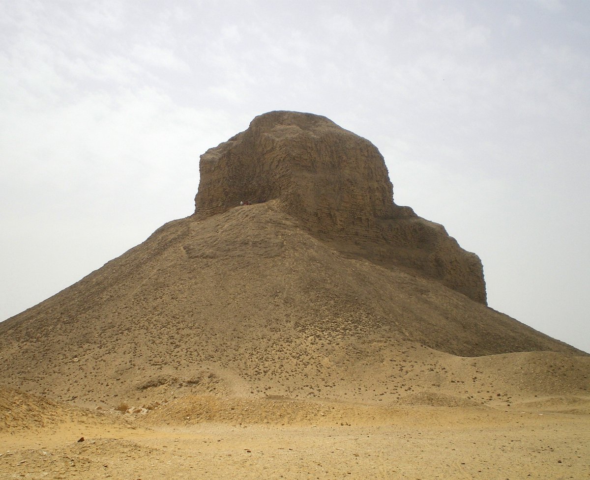 Pyramide noire d'Amenemhat III a Dahshur, Egypte - Wikimedia Commons CC BY-SA 3.0