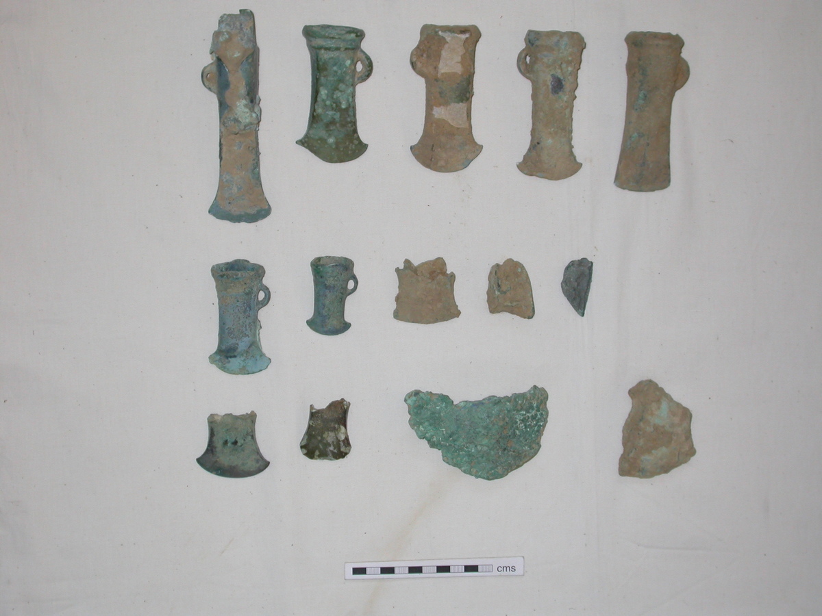 Group of bronze axes and objects forming a Bronze Age hoard