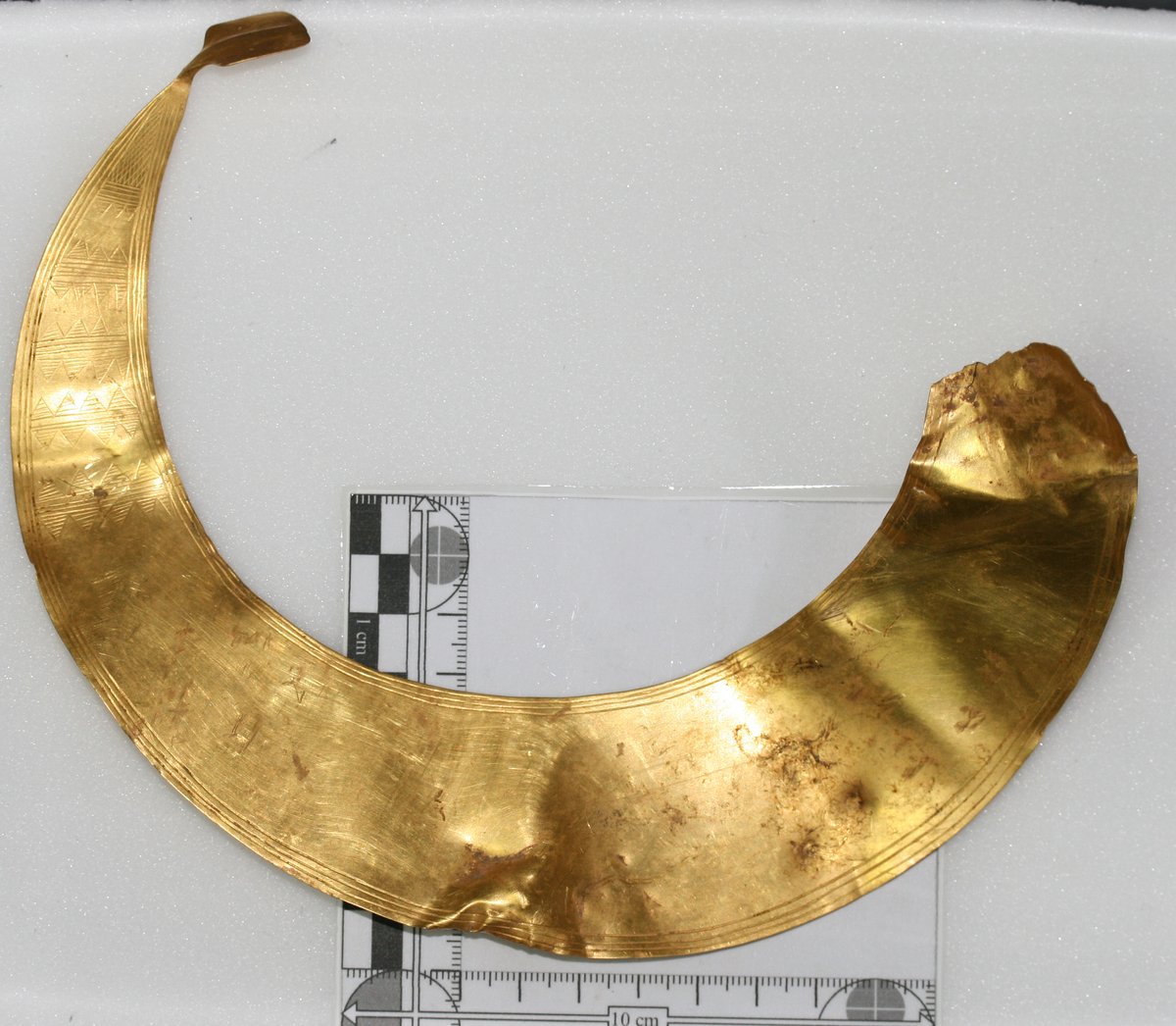 Lunule en or de l'âge du Bronze ancien, Irlande