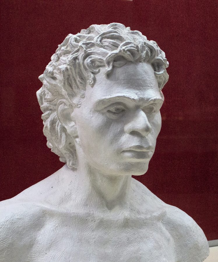 Reconstitution sculpturale du visage de l'Homo sapiens de Kostenki 14 par M.M. Gerasimov
