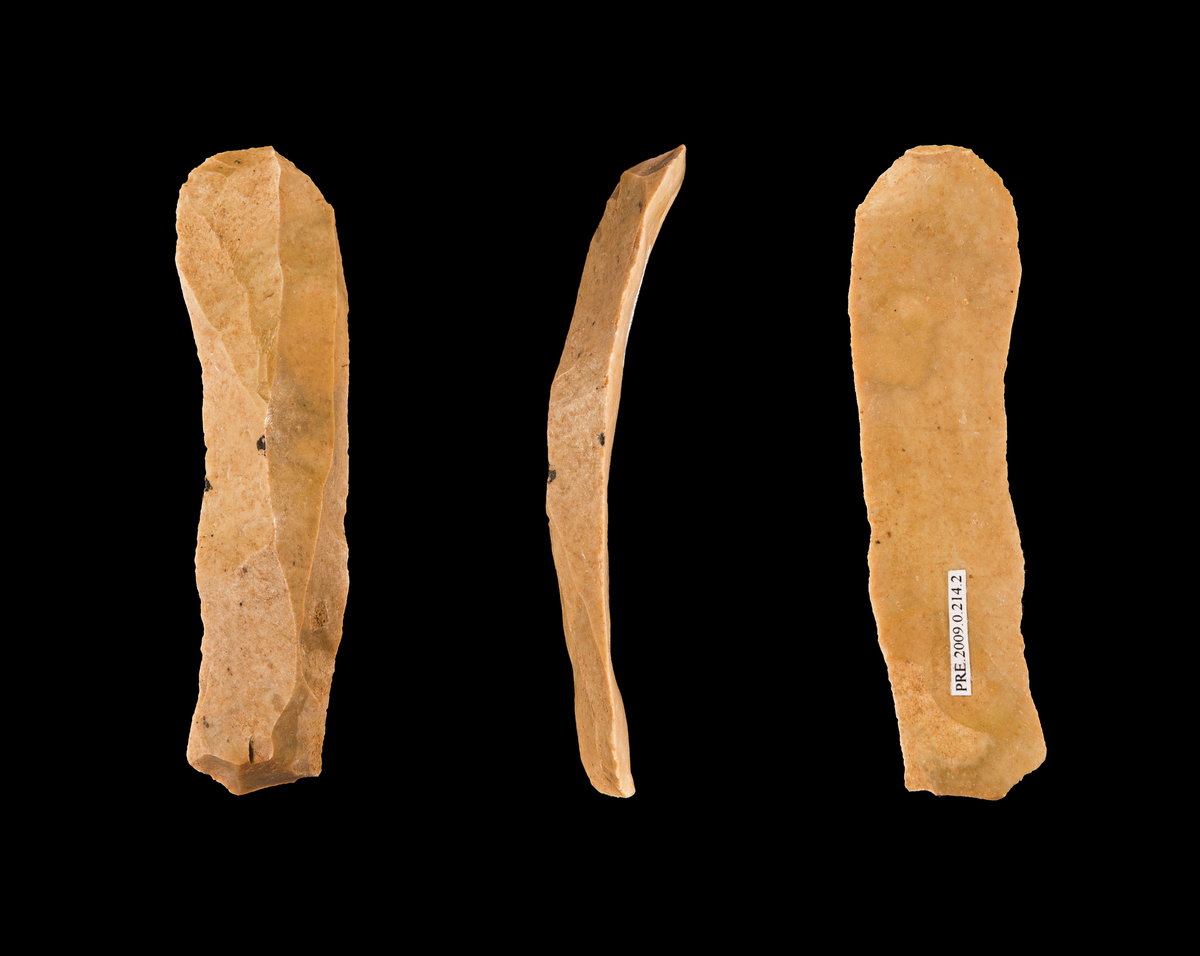 Upper Palaeolithic flint blades and bladelets