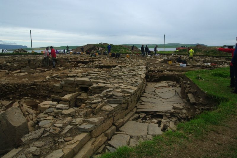 Fouilles du Ness of Brodgar, site archéologique néolithique, Orcades