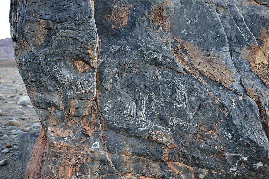 Geometric petroglyphs, African rock art