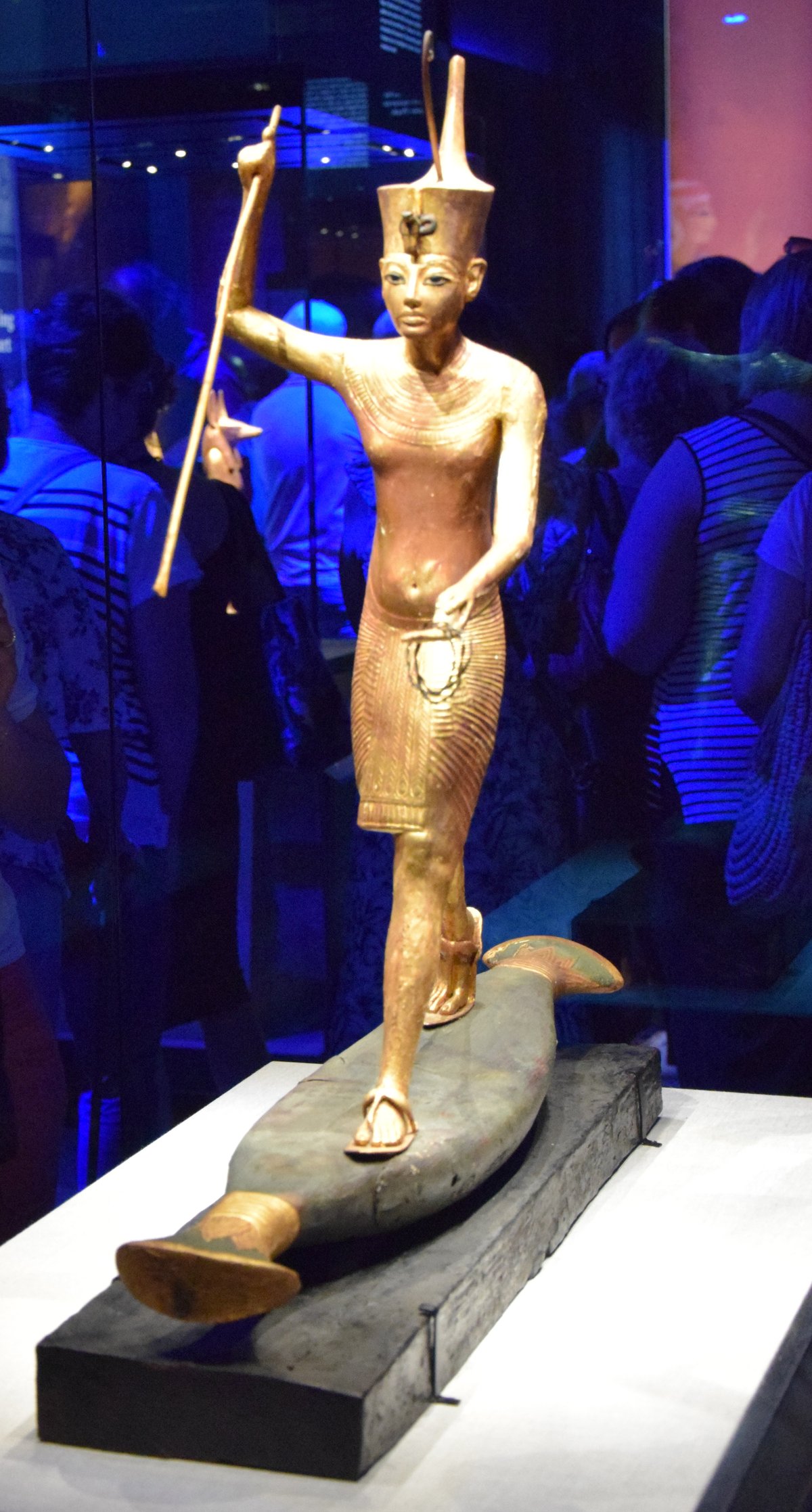 Gilded harpooner statuette from Tutankhamun's treasure, Paris exhibition - Wikimedia Commons CC BY-SA 3.0