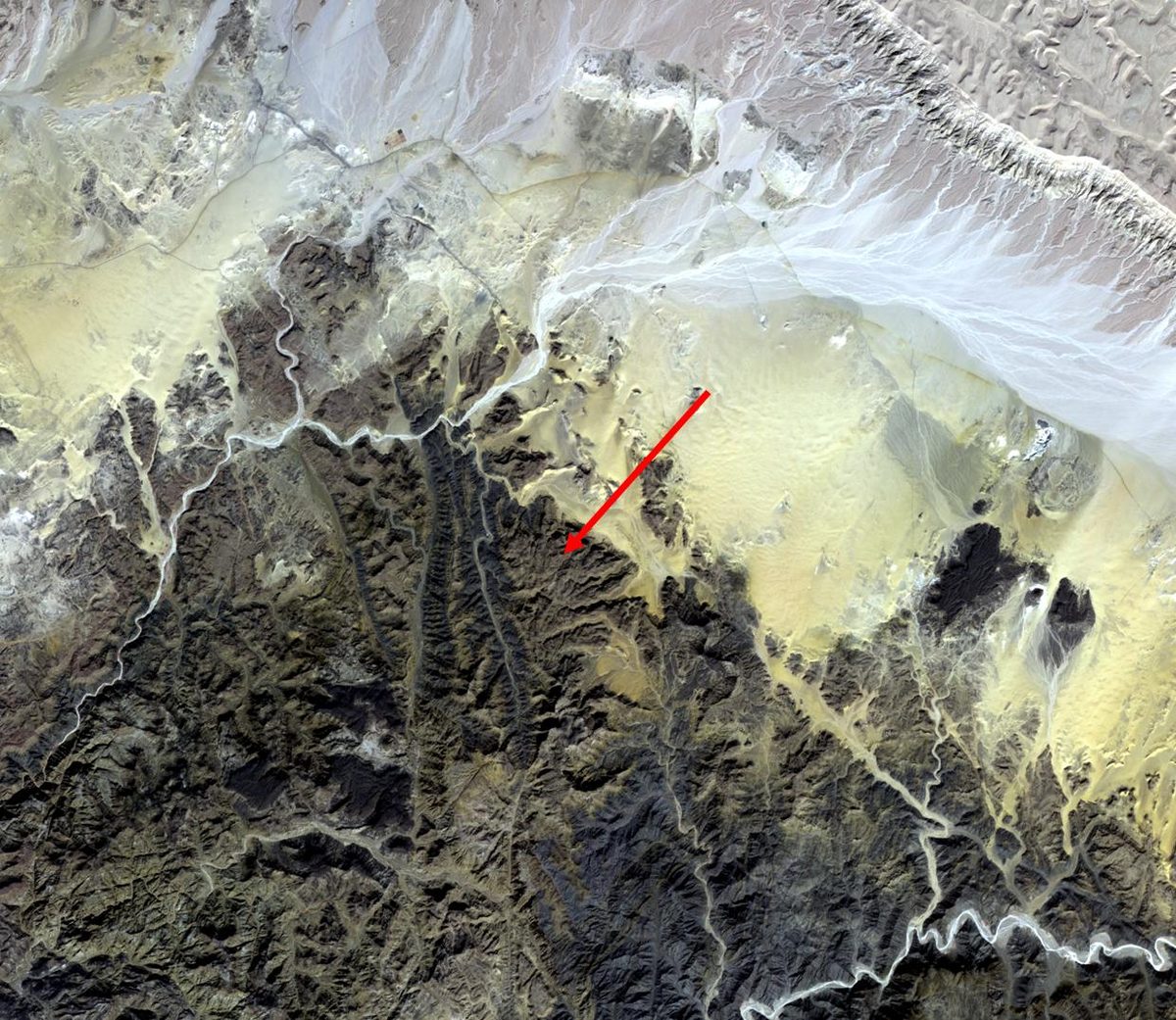 Image satellite ASTER de Serabit el-Khadim, site minier egyptien antique dans le Sinai